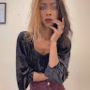 Meet your Posher, Lytina